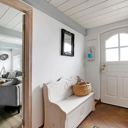 Holiday home Pellworm-kate